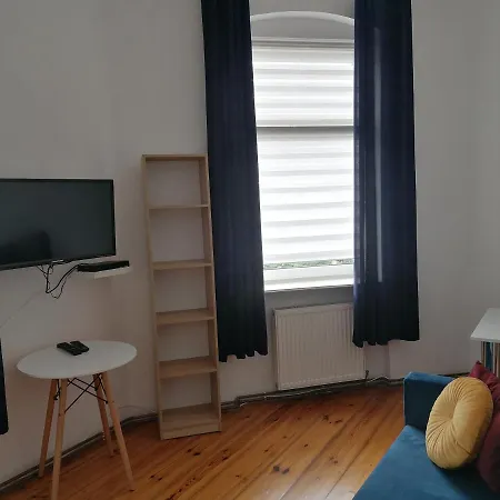 Apartament Tulip - Pokój 5 Ze Wspólną łazienką I Kuchnią